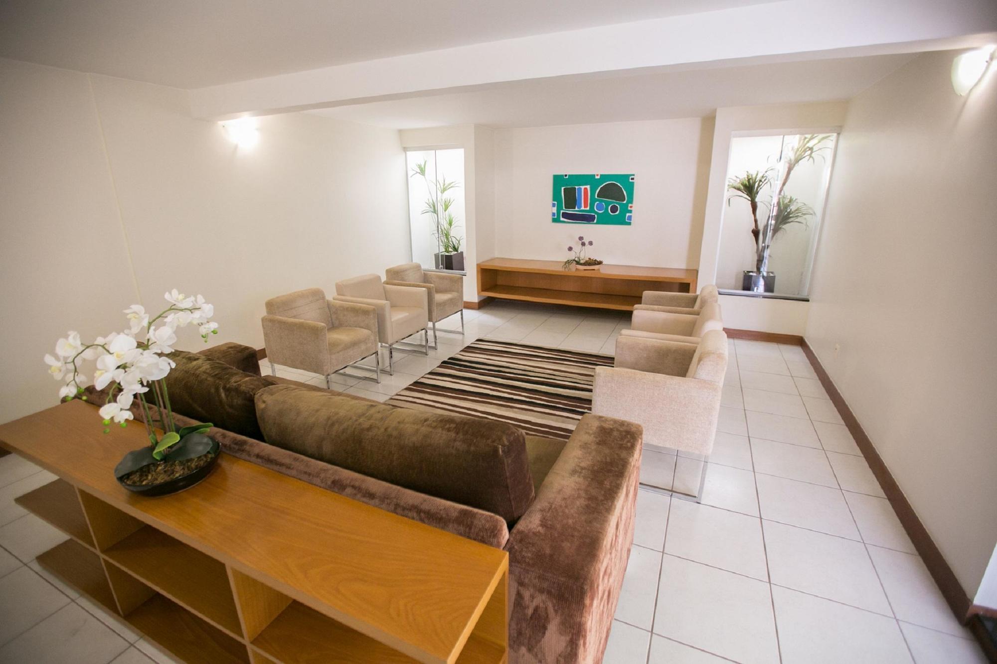Verona Hplus Long Hotel